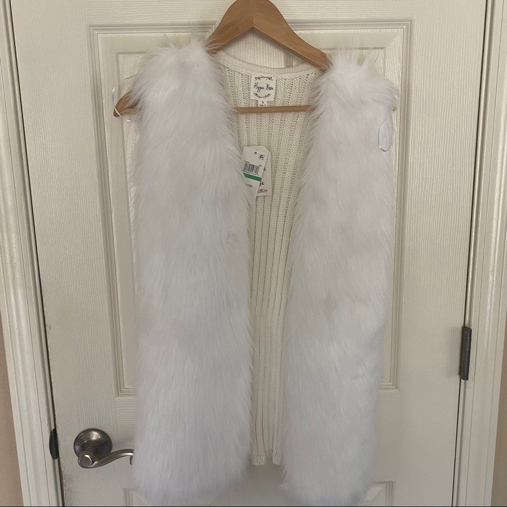 Hippie Rose White Faux Fur Bomber Vest - Large